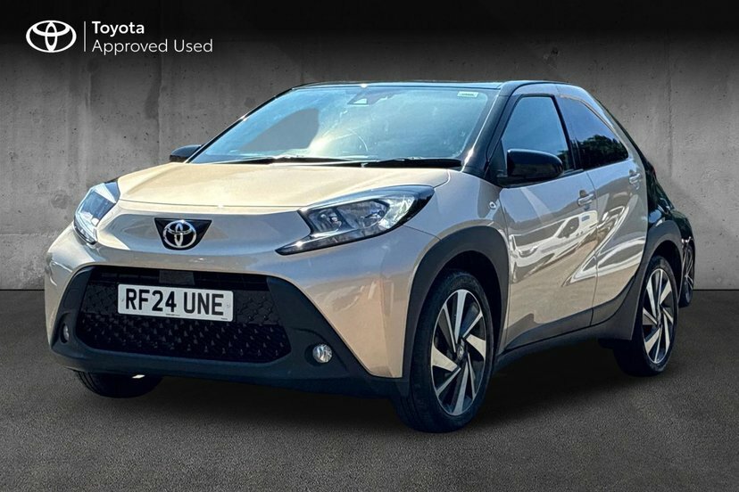 Toyota Aygo X 1.0 Vvt-i Edge Hatchback 72 Ps RF24UNE Black #3