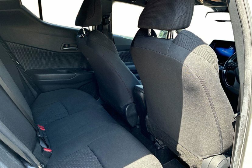 Toyota C-Hr 1.8L Icon White #13
