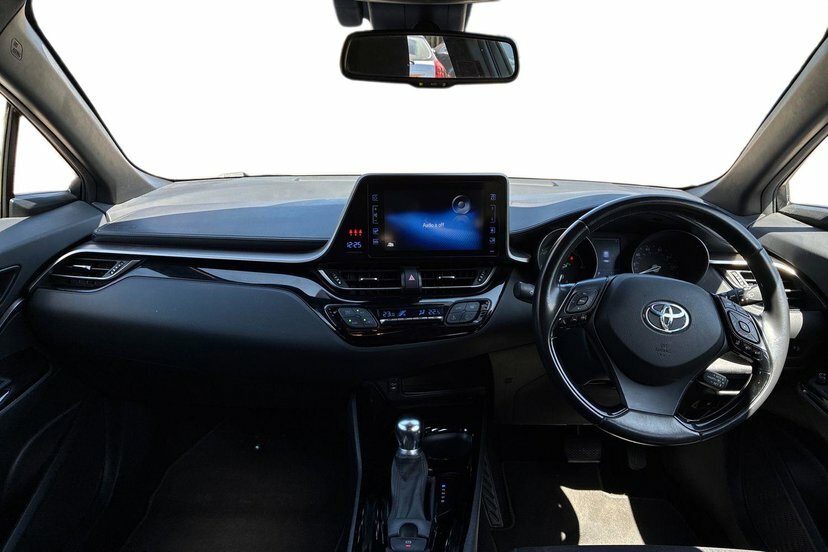 Toyota C-Hr 1.8 Vvt-h Design Suv Hybrid Cvt 122 Ps White #5