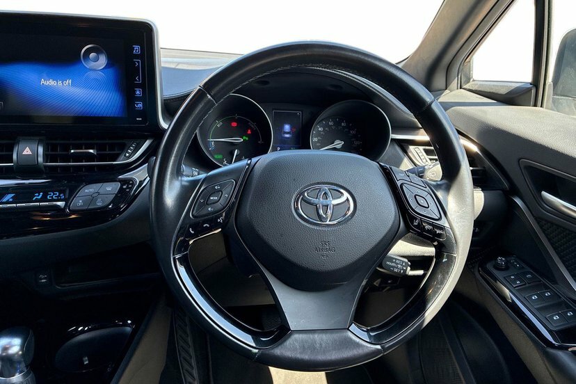 Toyota C-Hr 1.8 Vvt-h Design Suv Hybrid Cvt 122 Ps White #6