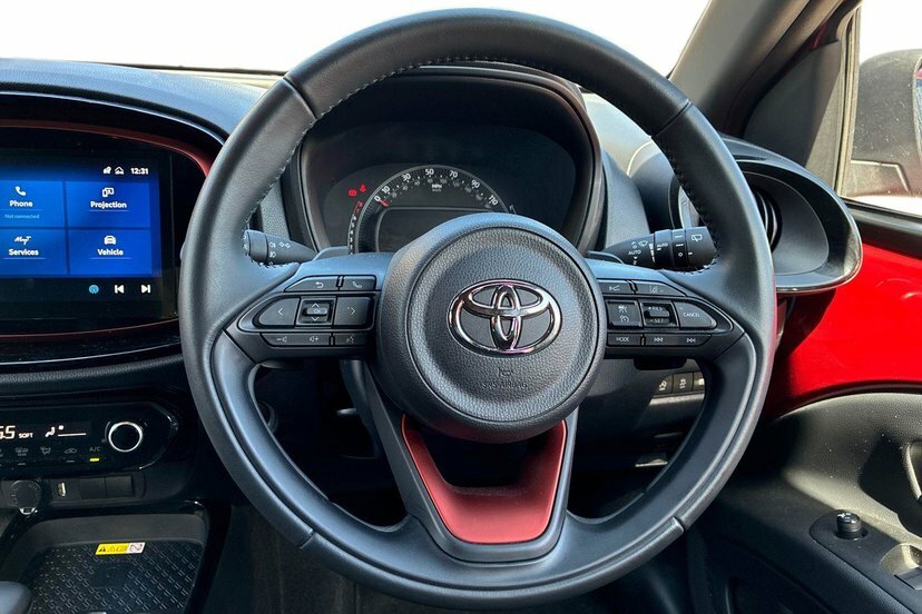 Toyota Aygo X 1.0 Vvt-i Exclusive Hatchback X-shift Black #6