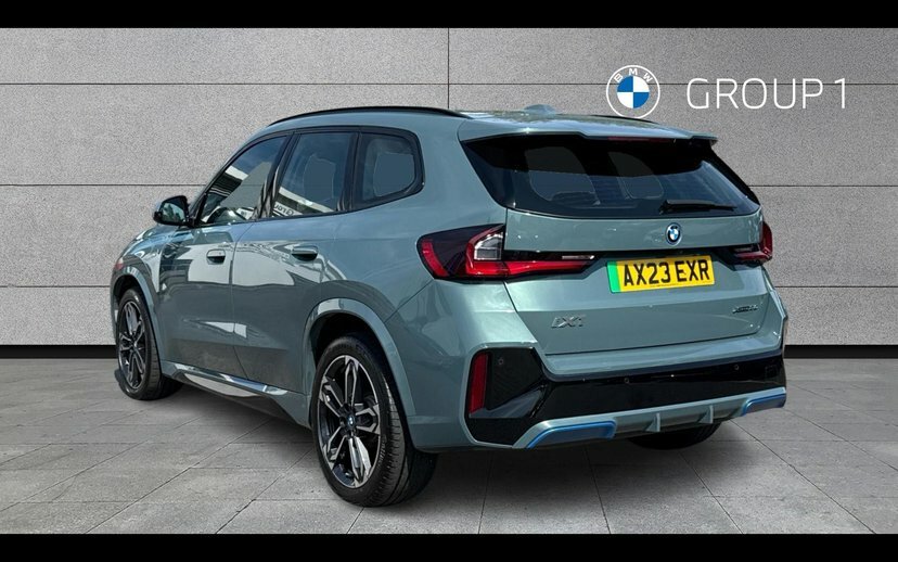 BMW iX1 Ix1 Xdrive30 M Sport Green #2