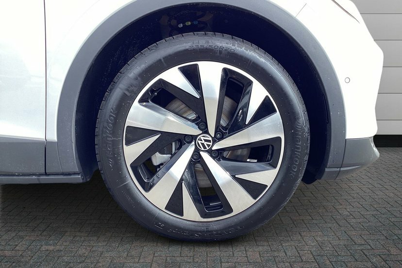 Volkswagen ID.4 Pro 77Kwh Match Suv 286 Ps White #5