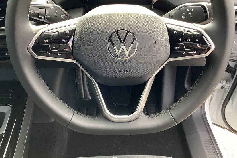 Volkswagen ID.4 210Kw Match Pro 77Kwh Black #28