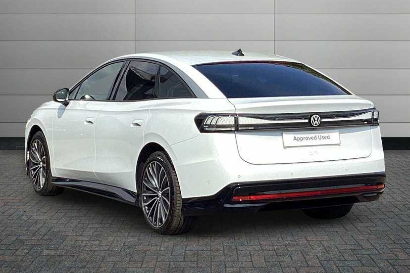 Volkswagen ID.7 Pro 77Kwh Match Plus Fastback 2 White #3