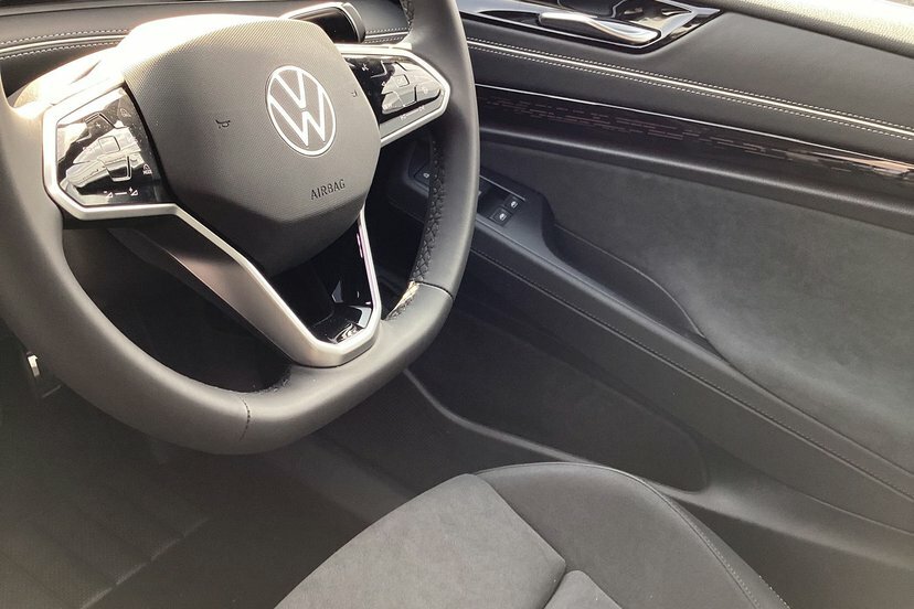 Volkswagen ID.7 210Kw Match Pro S Plus 86Kwh Black #21