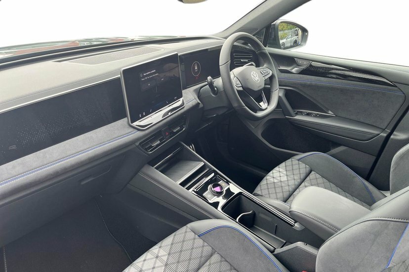 Volkswagen Tiguan 2.0 Tdi R-line Suv Dsg 150 Ps Green #2