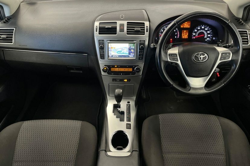 Toyota Avensis 1.8 V-matic Tr Tourer Multidrive S Euro White #6