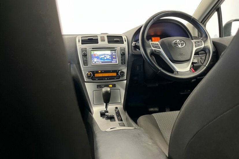 Toyota Avensis 2.0 Tr D-4d 124 Bhp Blue #24