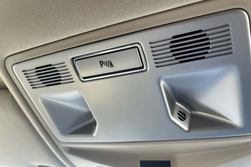 Jaguar XF 2.2D Sport Saloon White #30