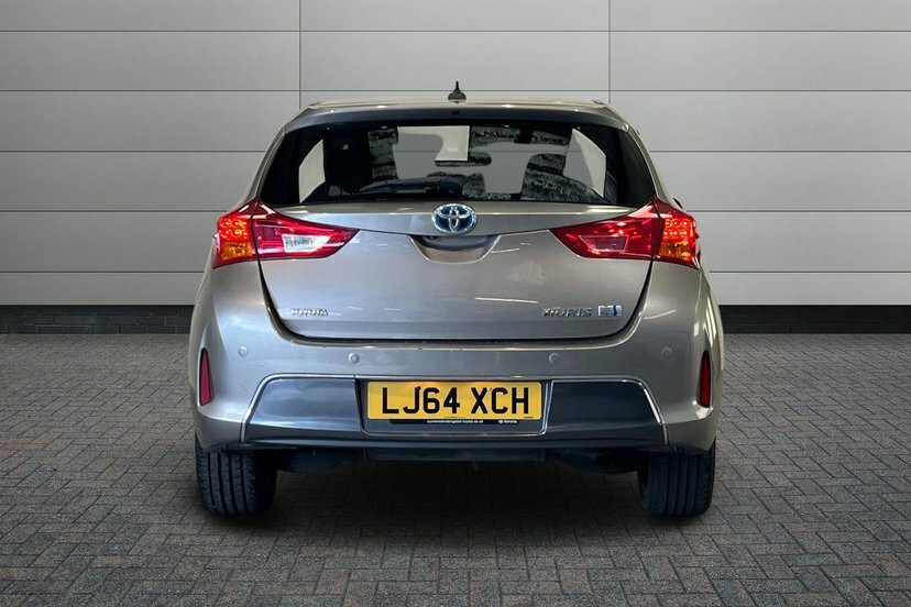 Toyota Auris 1.8 Excel Vvt-i 99 Bhp White #12