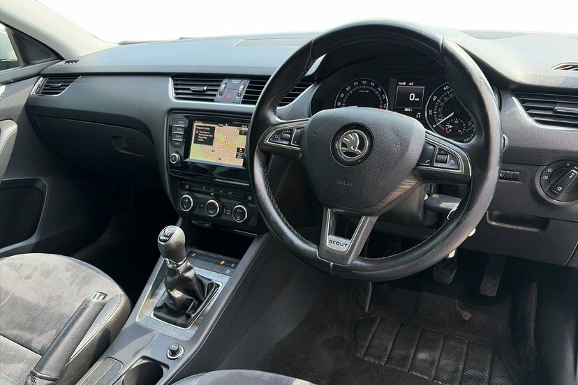 Skoda Octavia 2.0 Tdi Scout Estate 4Wd 150 Ps Blue #6