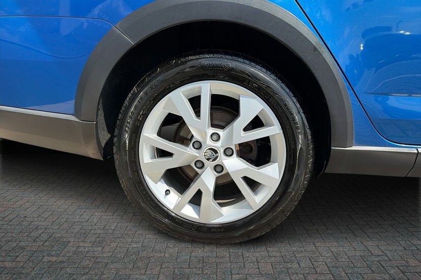Skoda Octavia 2.0 Tdi Scout Estate 4Wd 150 Ps Blue #5