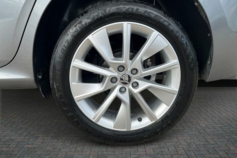 Skoda Kamiq 1.0 Tsi Se Suv 110 Ps EK22KNR Grey #5