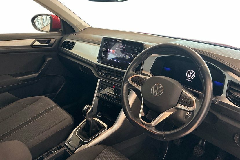 Volkswagen T-Roc 1.0 Tsi Life Suv 110 Ps Red #6