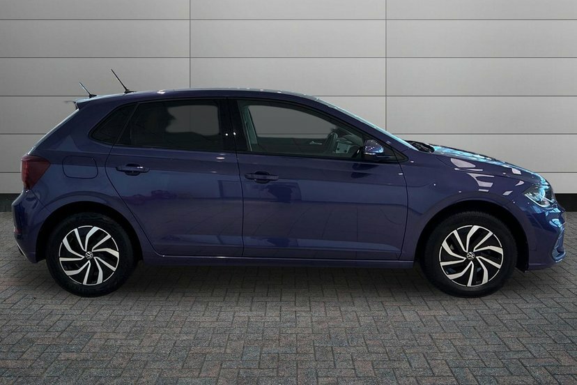 Volkswagen Polo 1.0 Tsi Life Hatchback 95 Ps Purple #4