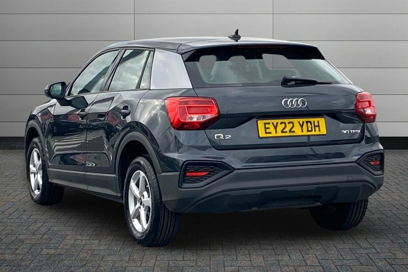 Audi Q2 1.0 Tfsi 30 Technik Suv 110 Ps Grey #3