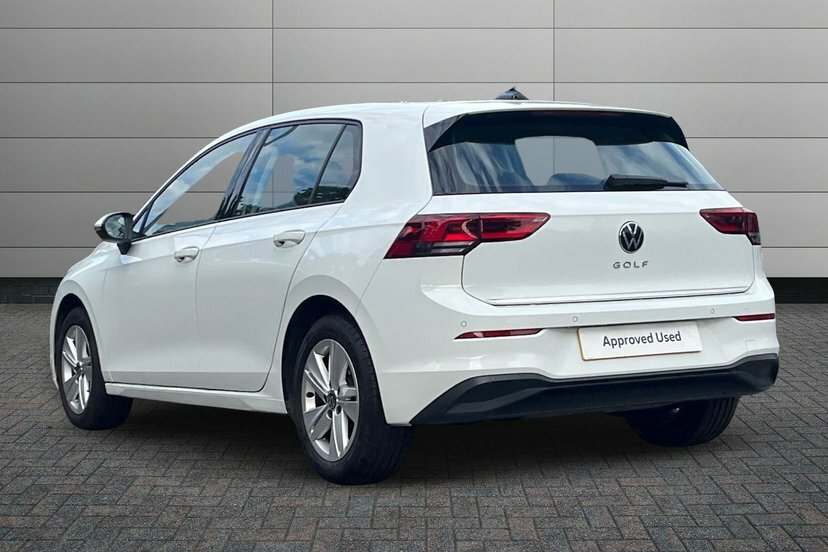 Volkswagen Golf 1.5 Tsi Life Hatchback 150 Ps White #3