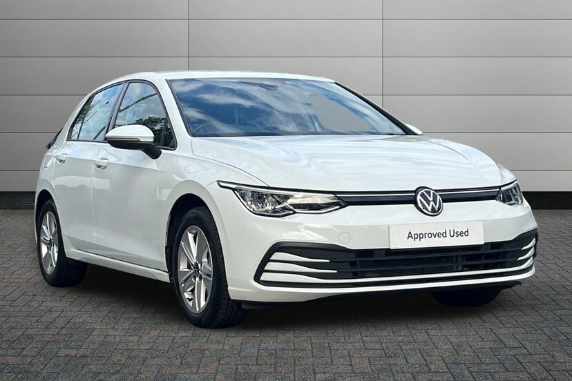 Volkswagen Golf 1.5 Tsi Life Hatchback 150 Ps White