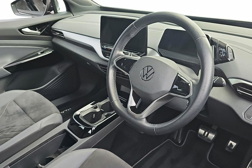 Volkswagen ID.4 Pure 52Kwh Life Suv 148 Ps Black #6