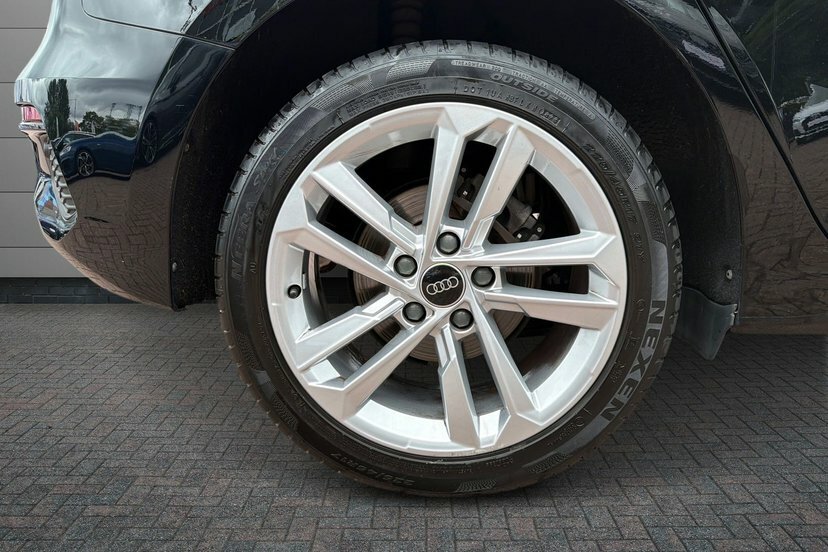 Audi A3 1.0 Tfsi 30 Sport Sportback 110 PJ73EUB Black #5