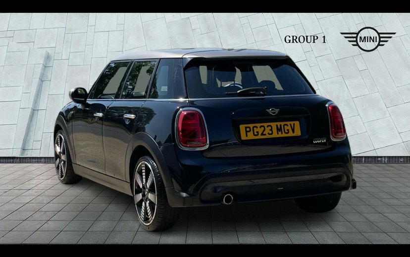 Mini Hatch 5-Door Hatch Cooper Exclusive Black #2