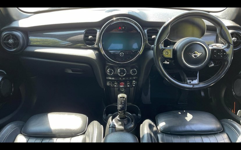 Mini Hatch 5-Door Hatch Cooper Exclusive Black #4