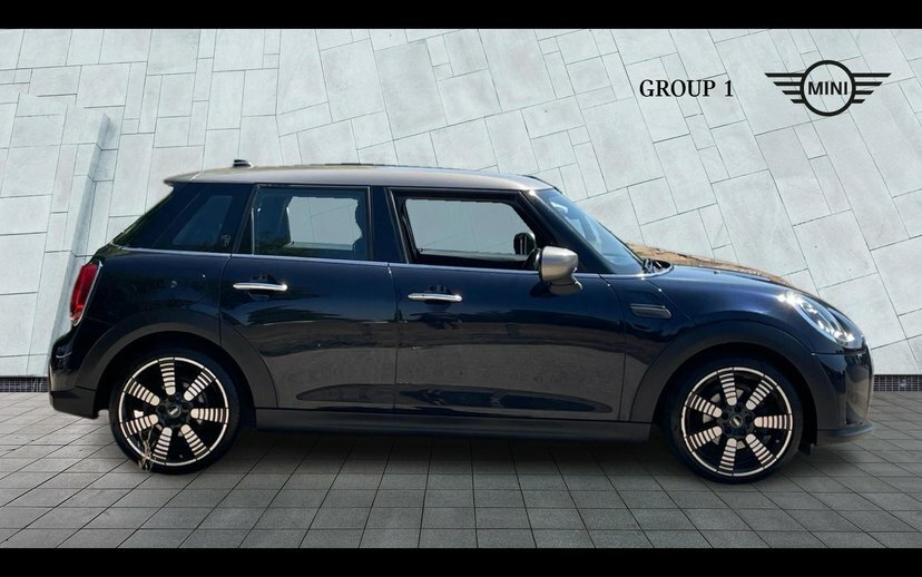 Mini Hatch 5-Door Hatch Cooper Exclusive Black #3
