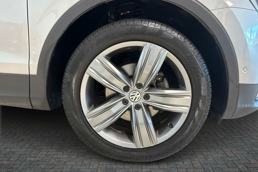 Volkswagen Tiguan 2.0 Tdi Match Suv Dsg 4Motion 150 Ps AV70HMC Silver #5