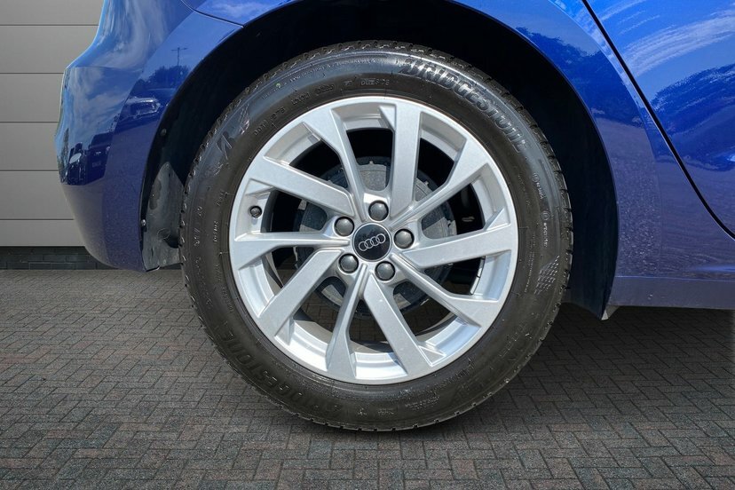Audi A1 1.0 Tfsi 25 Sport Sportback 95 Blue #5