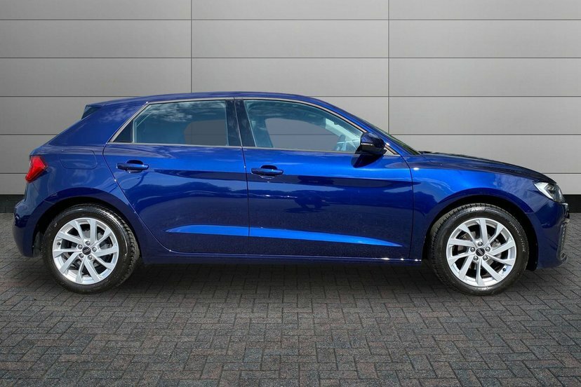 Audi A1 1.0 Tfsi 25 Sport Sportback 95 Blue #4