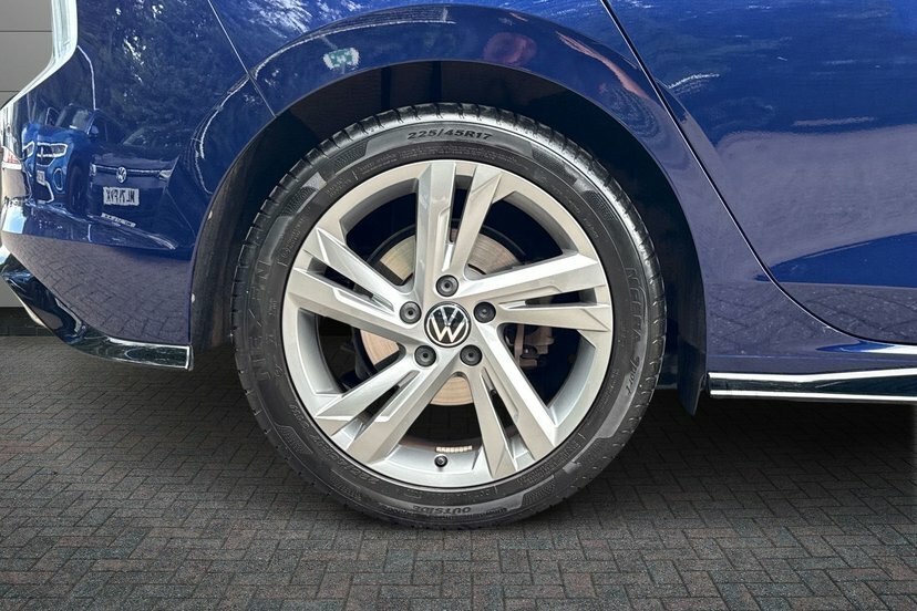 Volkswagen Golf 1.5 Etsi Mhev R-line Hatchback Hybrid D Blue #4