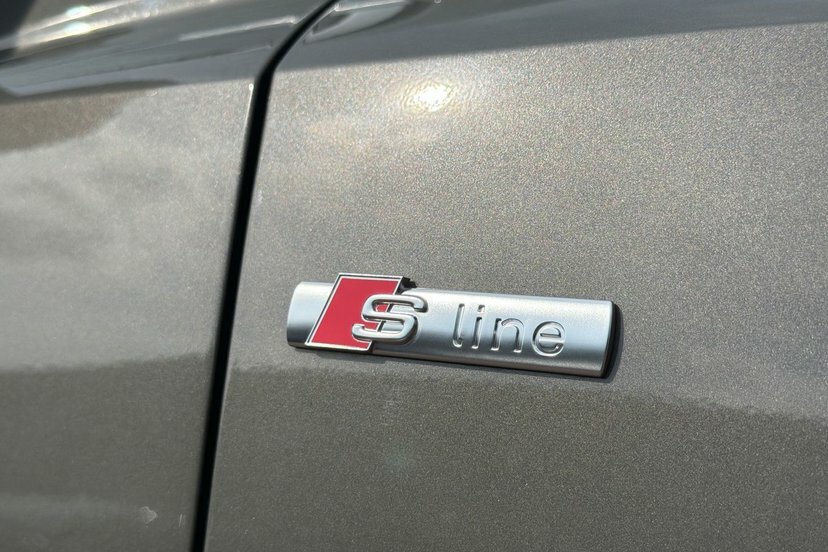 Audi Q3 1.5 Tfsi 35 S Line Suv Grey #24