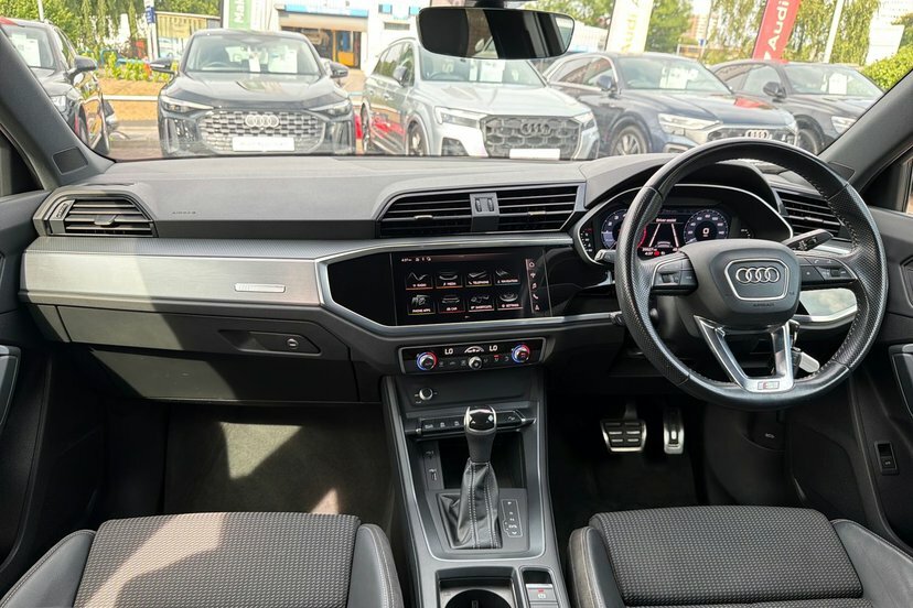 Audi Q3 1.5 Tfsi 35 S Line Suv Grey #36