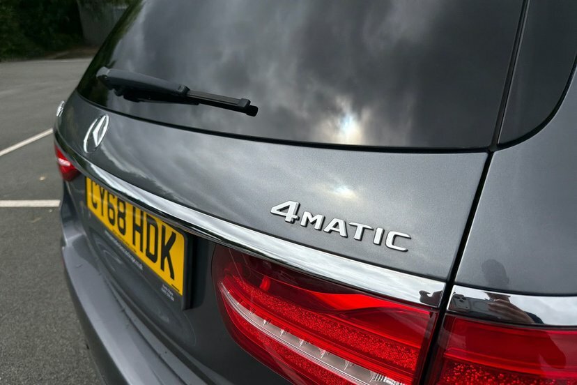 Mercedes-Benz E Class 2.0 Amg Line Premium Plus G-tronic Euro 6 Ss Red #35