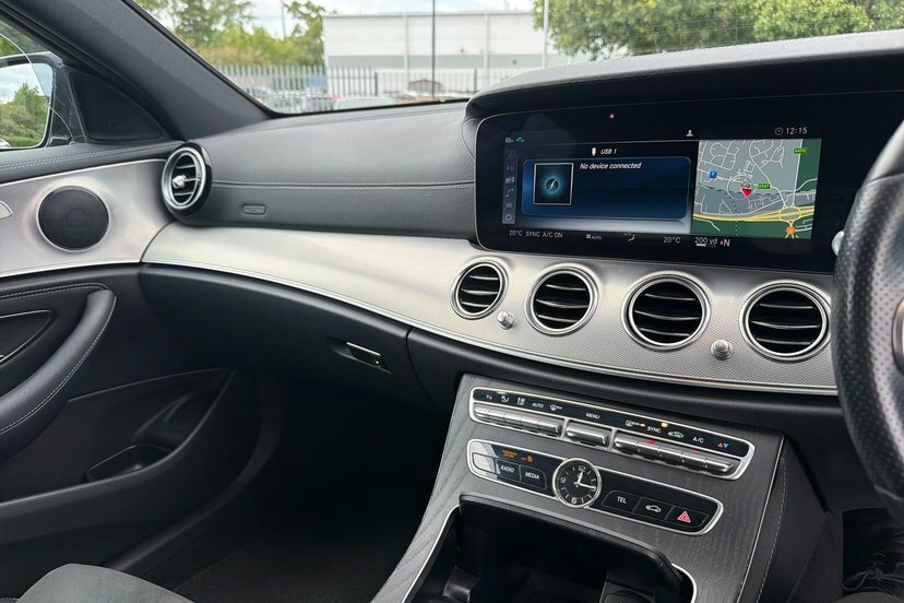 Mercedes-Benz E Class 2.0 Amg Line Premium Plus G-tronic Euro 6 Ss Red #24