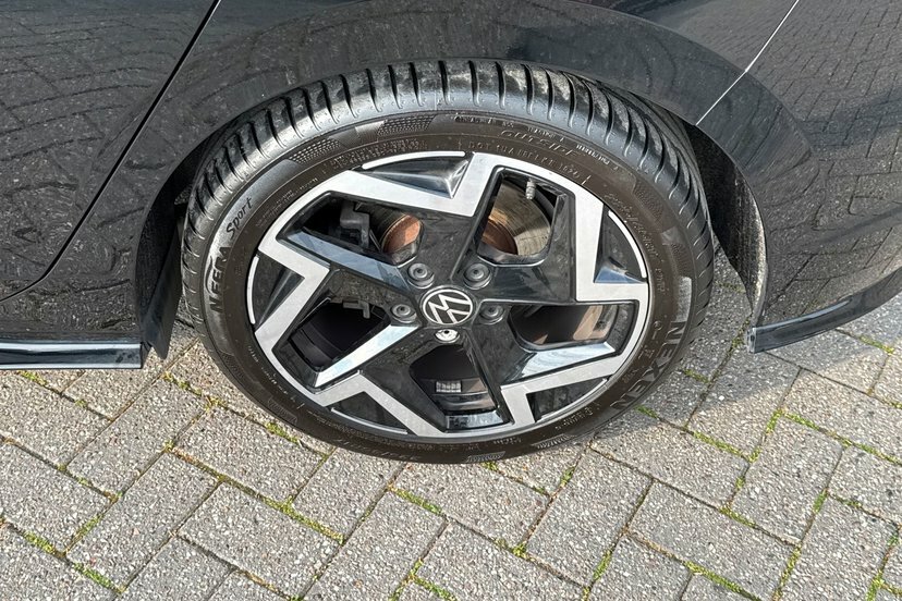 Volkswagen Golf 1.5 Etsi 150 R-line Dsg Black #19