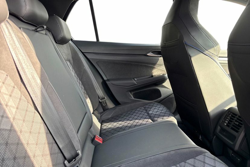 Volkswagen Golf 1.5 Etsi 150 R-line Dsg Black #8