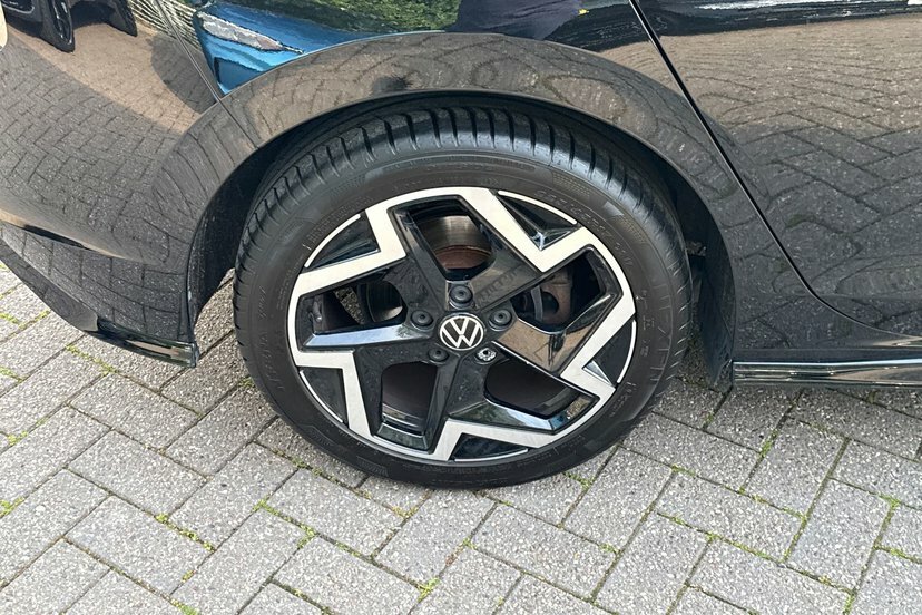 Volkswagen Golf 1.5 Etsi 150 R-line Dsg Black #18