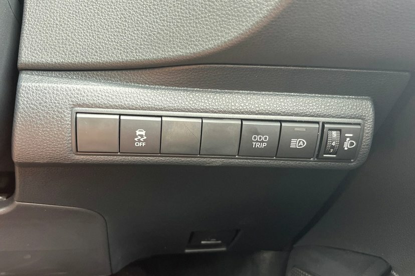 Toyota Corolla 1.8 Hybrid Excel Cvt Bi-tone Silver #25