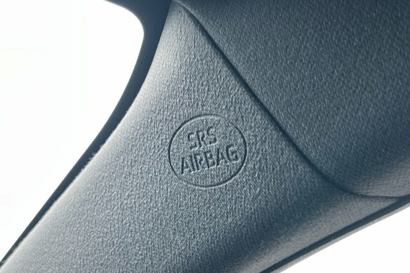 Toyota Corolla 1.8 Hybrid Excel Cvt Bi-tone Silver #21
