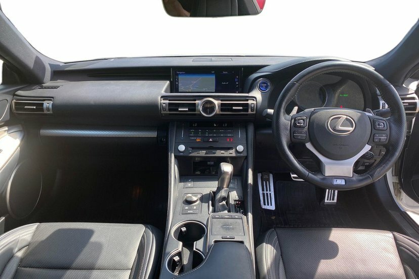 Lexus RC 2.5 300H F Sport Takumi Coupe Hybrid E- White #6
