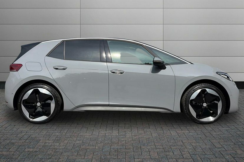 Volkswagen ID.3 Pro S 79Kwh Match Hatchback 204 Black #4
