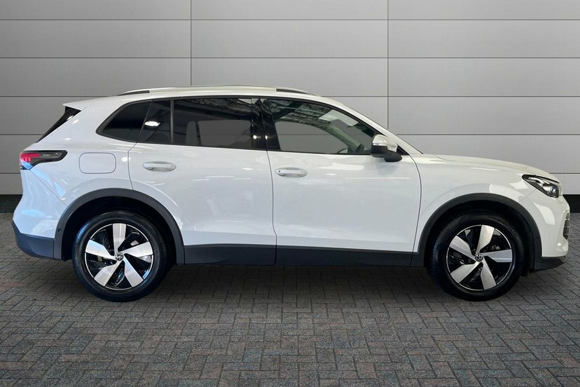 Volkswagen Tiguan Match White #4