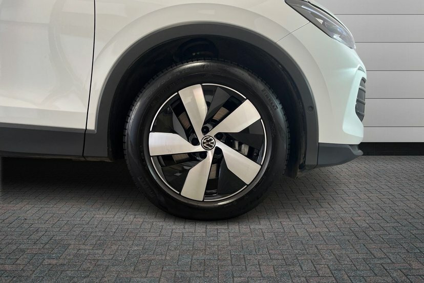 Volkswagen Tiguan Match White #5