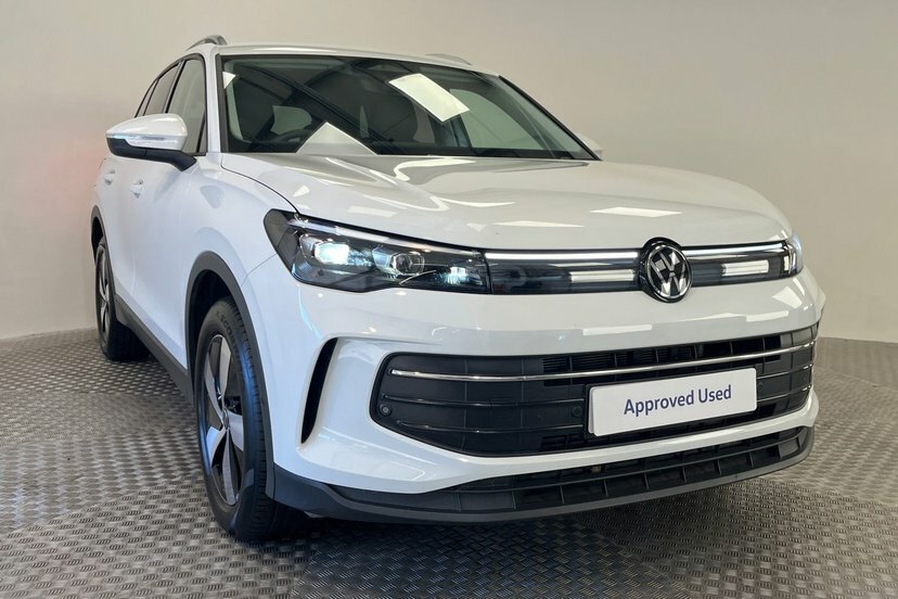Volkswagen Tiguan Match White #9