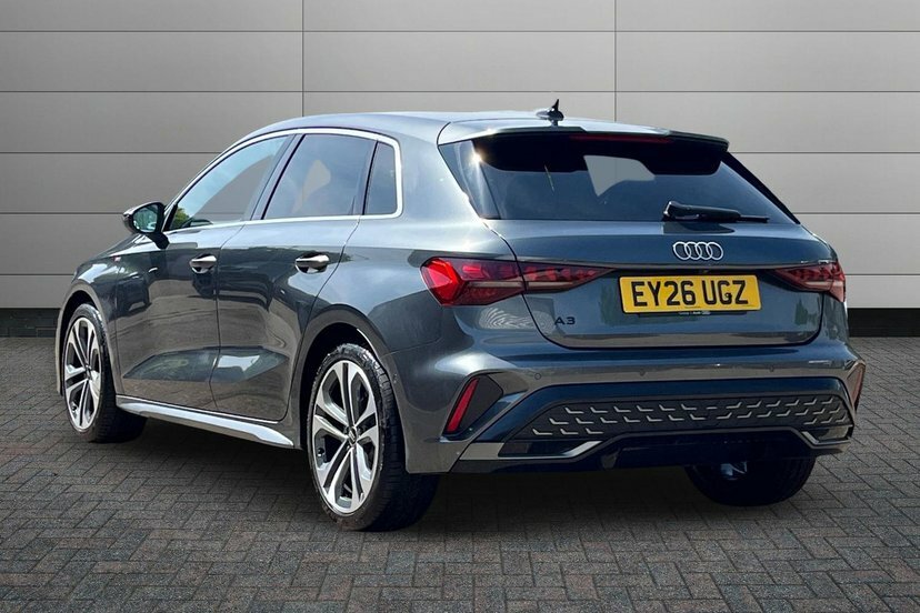 Audi A3 1.5 Tfsi 30 S Line Sportback S Tronic Grey #3