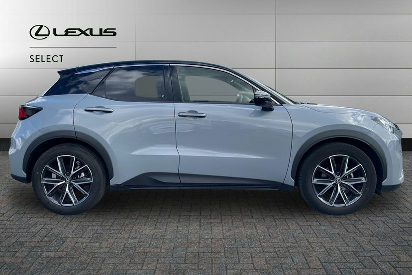 Lexus LBX 1.5 Vvt-ie Premium Plus Design Suv Hybr Black #4
