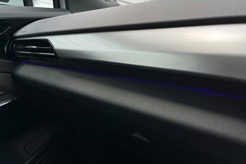Volkswagen ID.4 210Kw Match Pro 77Kwh Silver #24