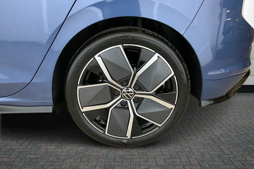 Volkswagen Golf 2.0 Tdi Black Edition Hatchback Dsg 15 Blue #5